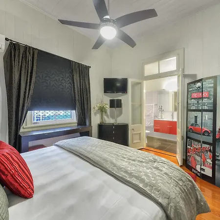One Thornbury 4* Brisbane
