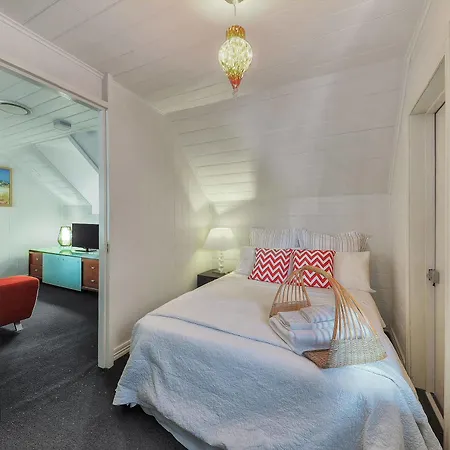 One Thornbury Bed & Breakfast 4*