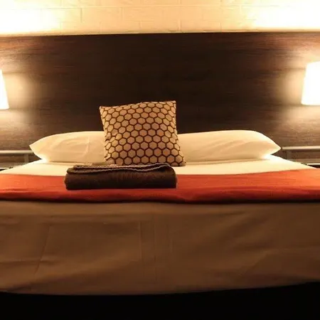 Ascot Budget & Residences Motel 4*