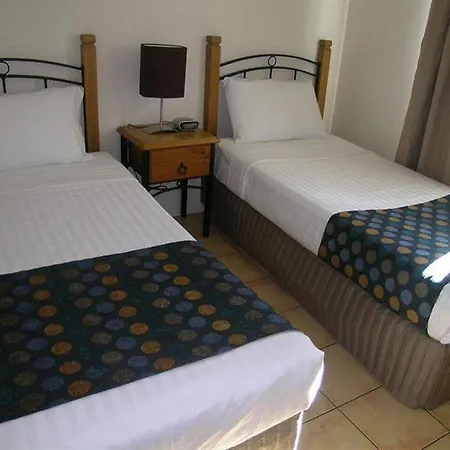 Kangaroo Point 3*