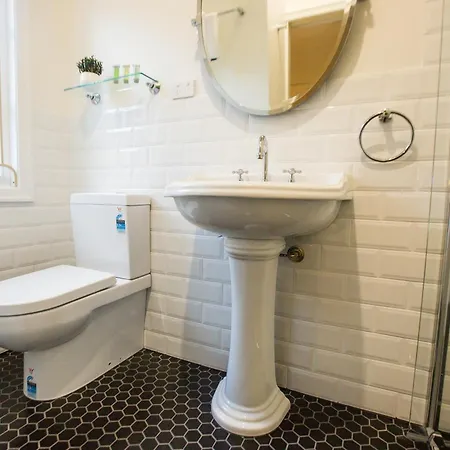 Bed & Breakfast Edward New Fam Brisbane