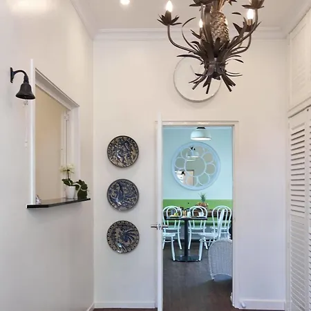 Edward New Fam Bed & Breakfast 4*