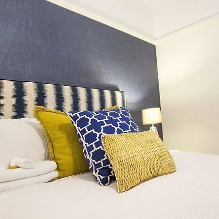 Edward New Fam Bed & Breakfast 4*