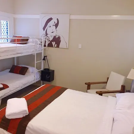 Aparthotel Street 3*