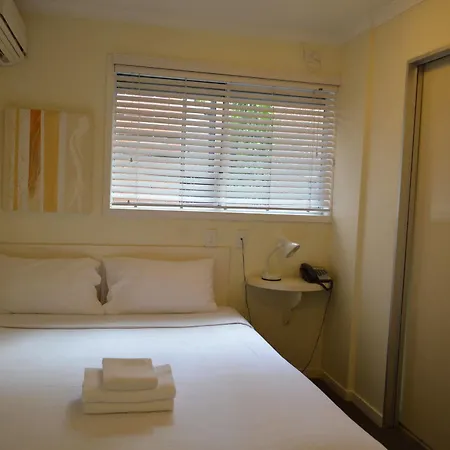 Motel Snooze 3*
