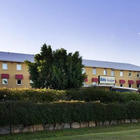 Hotel Ibis Budget Airport 3*