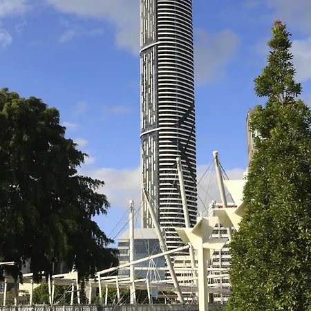 Hotel Meriton Herschel Street,