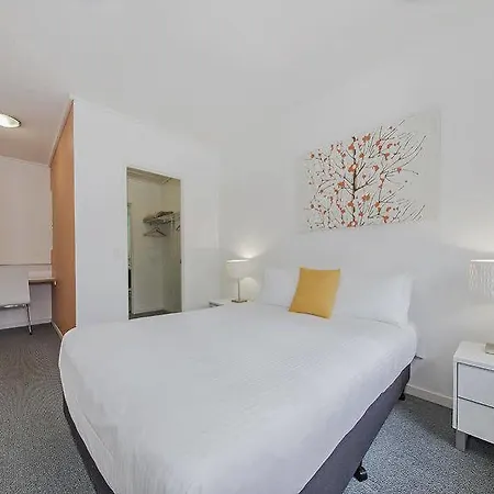 Aparthotel Terrace On Gregory 4*
