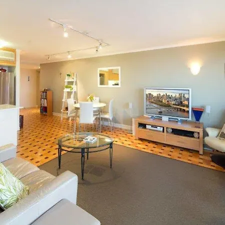 Aparthotel River Plaza