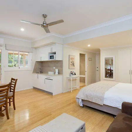 Bed & Breakfast Chapel Woods Brisbane
