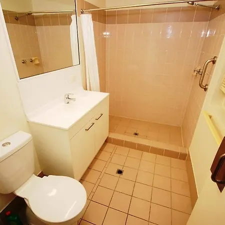 Isla House Greenslopes