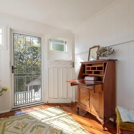 Central Cottage Brisbane