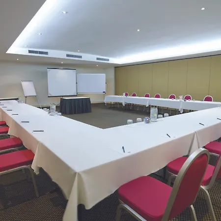 Aparthotel Adina