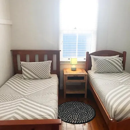 Holiday home 4 Bedroom House - Walk To Southbank Brisbane