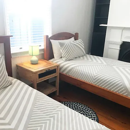Holiday home 4 Bedroom House - Walk To Southbank Brisbane