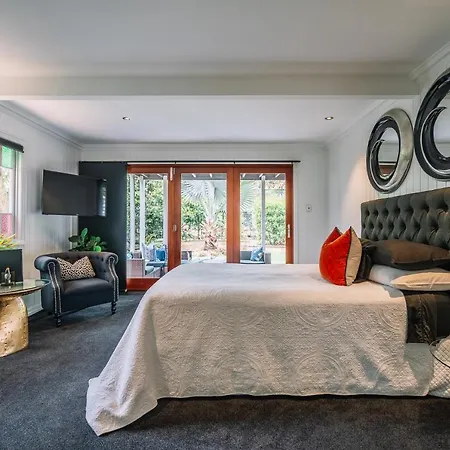 Balmoral Queenslander Homestay *