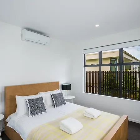 Oxford Steps - Executive 2Br Bulimba Apartment Across From The Park On Oxford St *