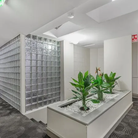 Airport International 4* Brisbane