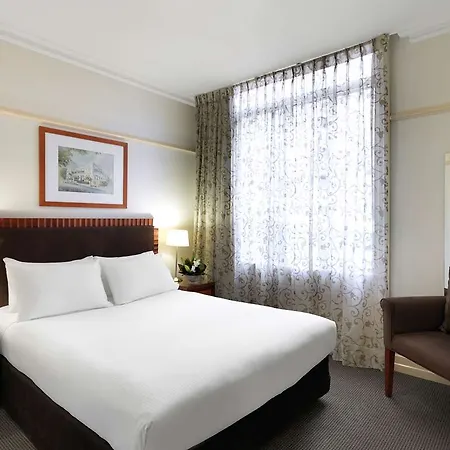 Adina Anzac Square Aparthotel