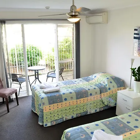 Isla House Greenslopes 3*