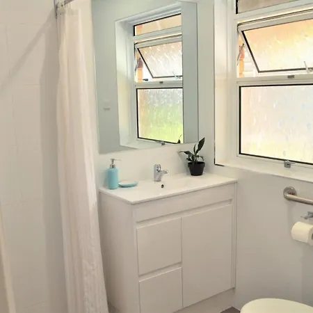 Isla House Greenslopes 3*