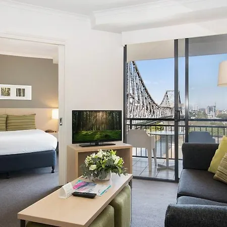 Adina Aparthotel 4*