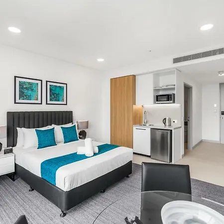 Essence Taringa Aparthotel