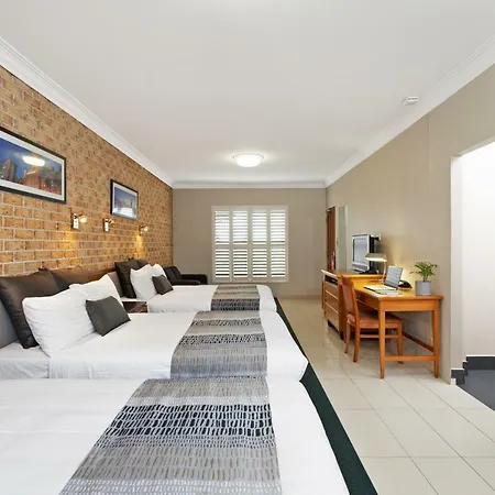Coopers Colonial 4*