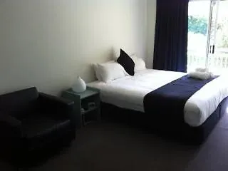 Chermside Court 4*
