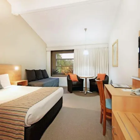 Airport International 4*