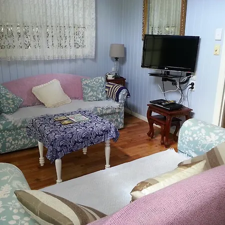 Chelsand Apartment *