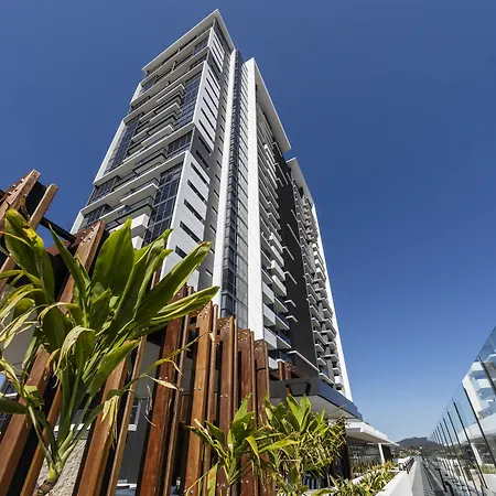 Aparthotel The Milton 4*