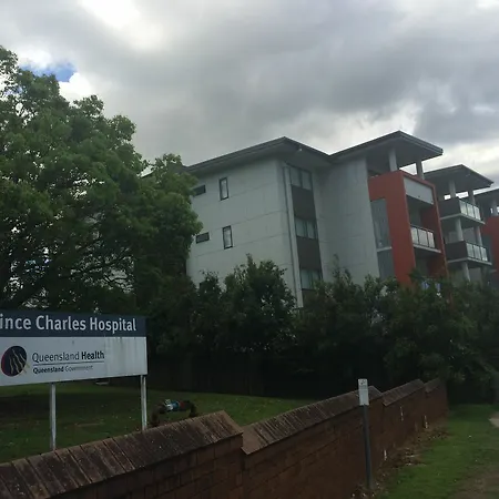 Essence Chermside Aparthotel 4*