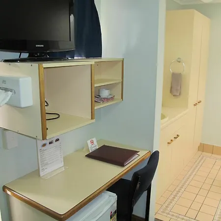 Spring Hill Hotel 3*