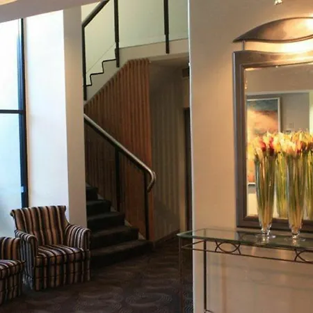 Airport International Hotel 4*