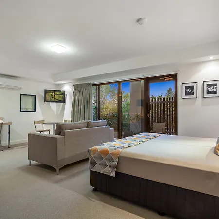 Airport International 4* Brisbane
