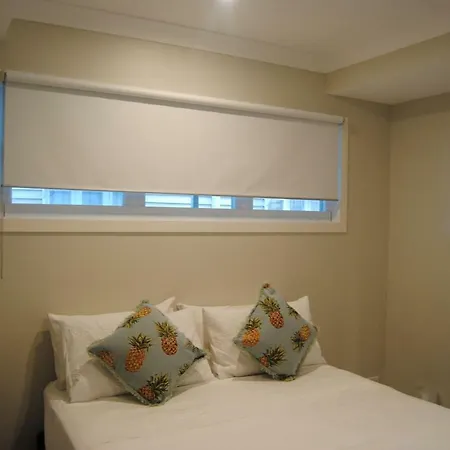 Victoria 53 * Brisbane