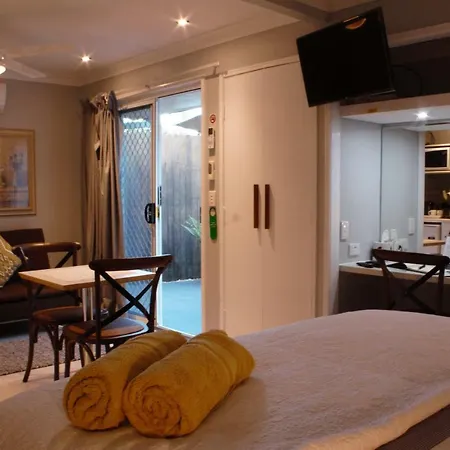 Paperbark 5* Brisbane