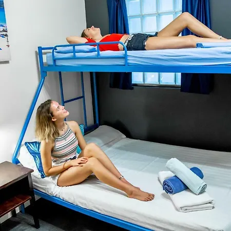 Chill Backpackers Hostel *