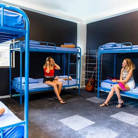Hostel Chill Backpackers
