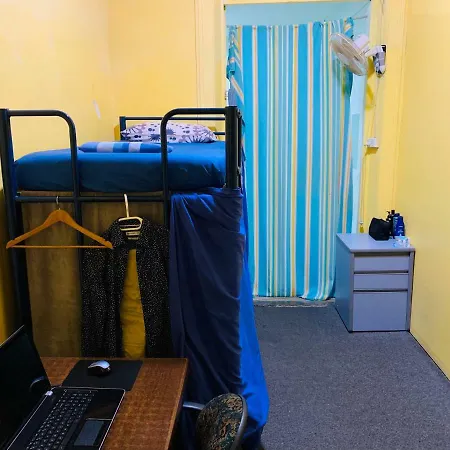 Yellow Submarine Backpackers Hostel Brisbane