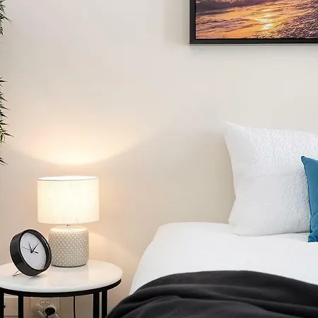 Amazing River View - 3 Bedroom - Cbd - Netflix - Fast Wifi - Carpark Apartment