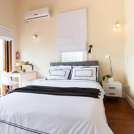 99 Kirkland Bed & Breakfast Brisbane