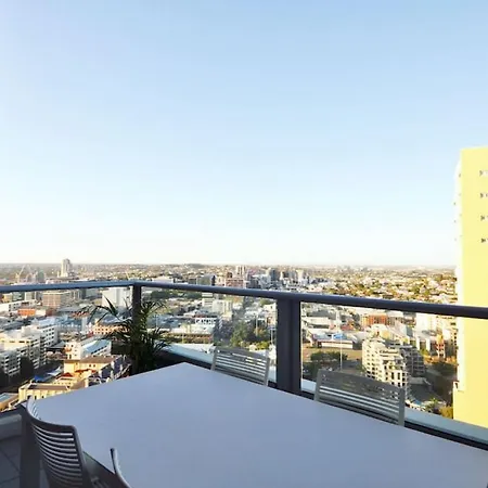 Sk1 - 2 Level 2 Bedroom Skyline Skyhome Apartment Brisbane