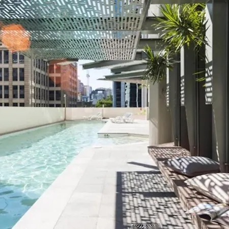 Apartment Au1 - Aurora Skyscraper Cbd For Business Or Pleasure