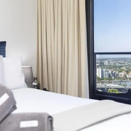 Au1 - Aurora Skyscraper Cbd For Business Or Pleasure Brisbane