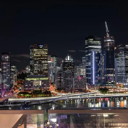 South Bank Beautiful River View Tower Apartment Brisbane