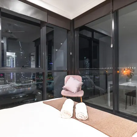 South Bank Beautiful River View Tower Apartment Brisbane