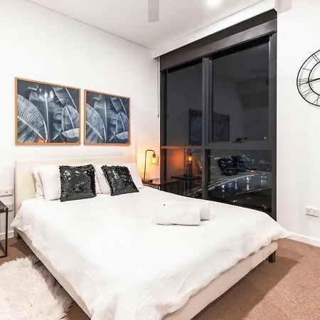 Apartment South Bank Beautiful River View Tower