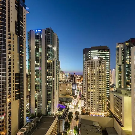 Oaks River 4* Brisbane